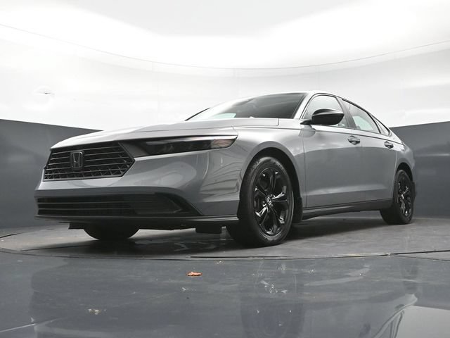 Certified 2025 Honda Accord SE image 21