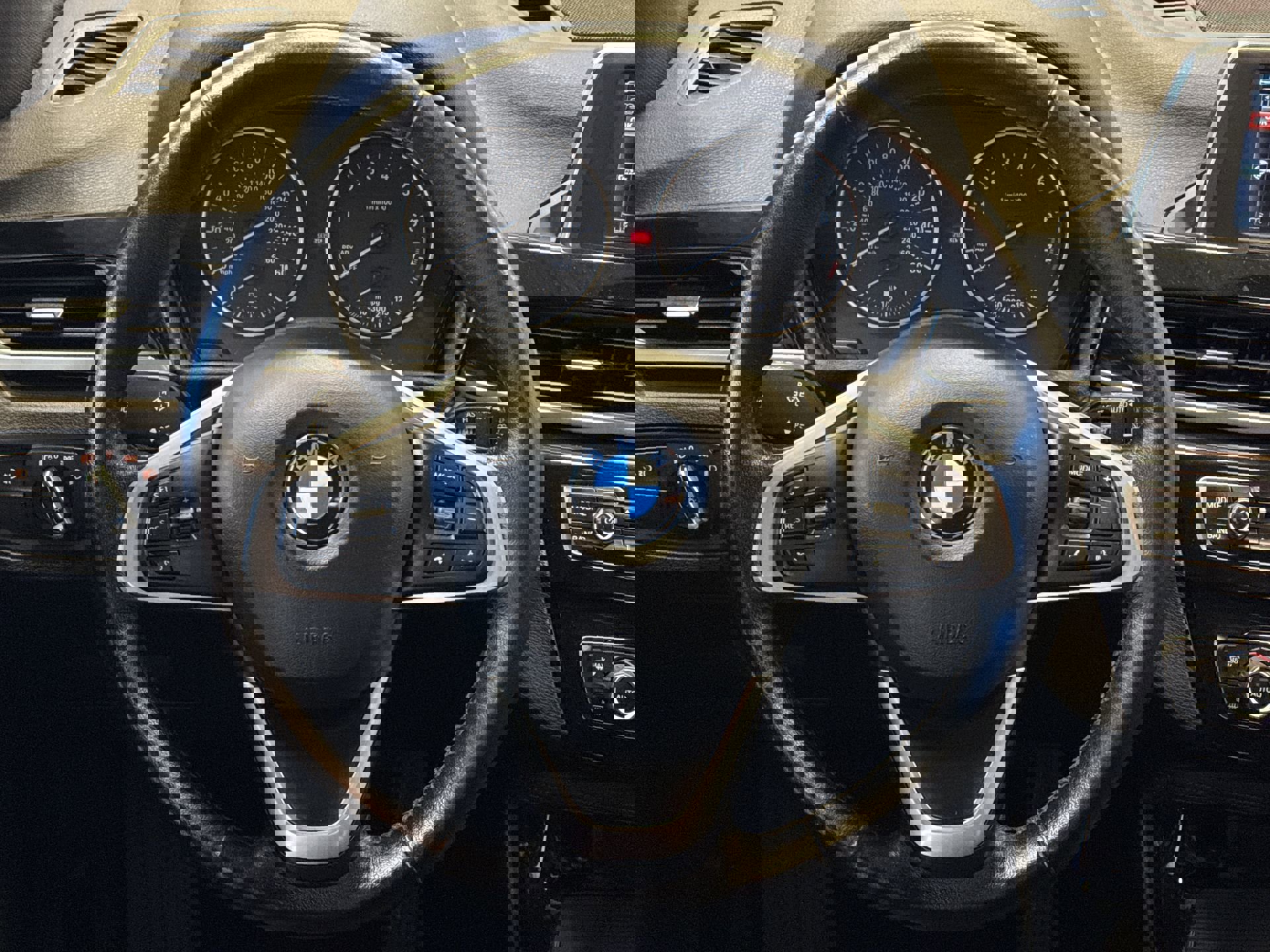 Used 2016 BMW X1 xDrive28i image 14