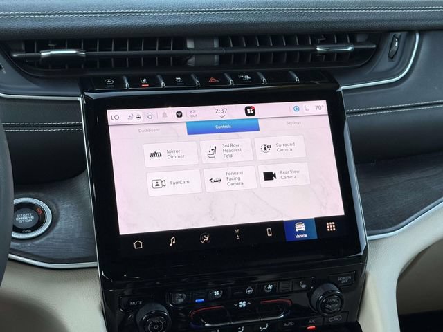 Used 2023 Jeep Grand Cherokee L Limited w/ Luxury Tech Group II AWD/4WD image 17