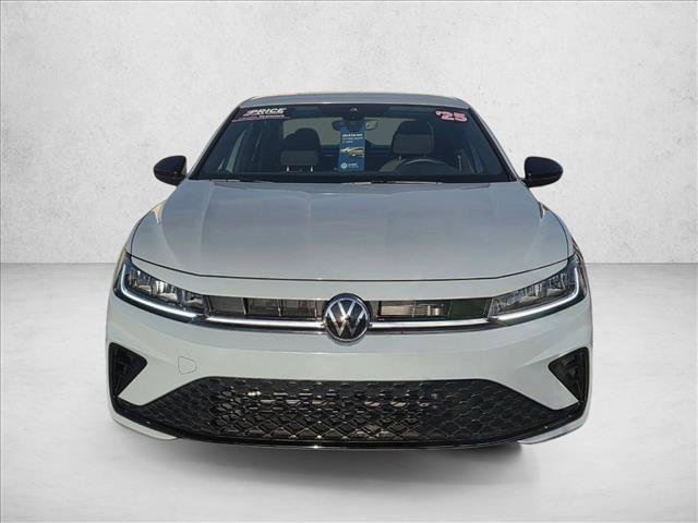 Certified 2025 Volkswagen Jetta Sport video 2