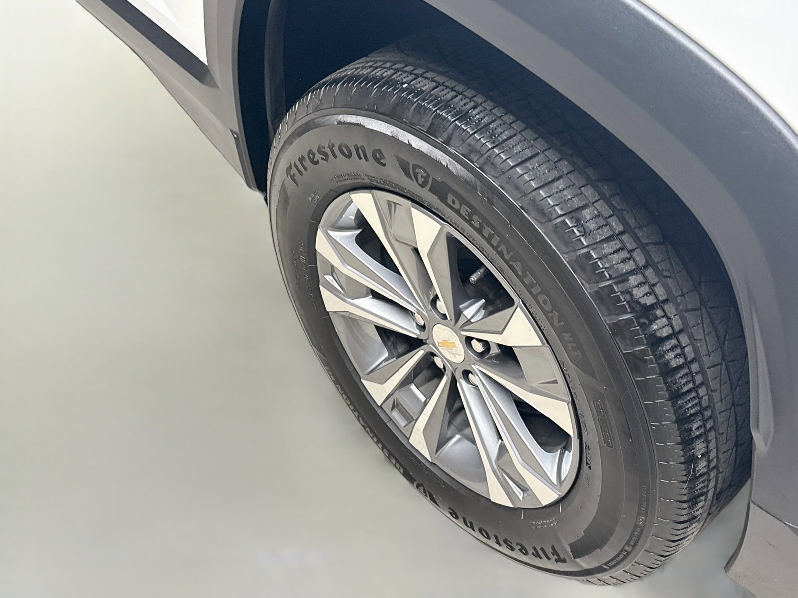Used 2025 Chevrolet Equinox LT FWD image 33