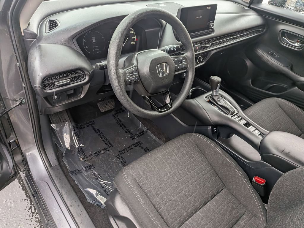Used 2025 Honda HR-V LX image 14