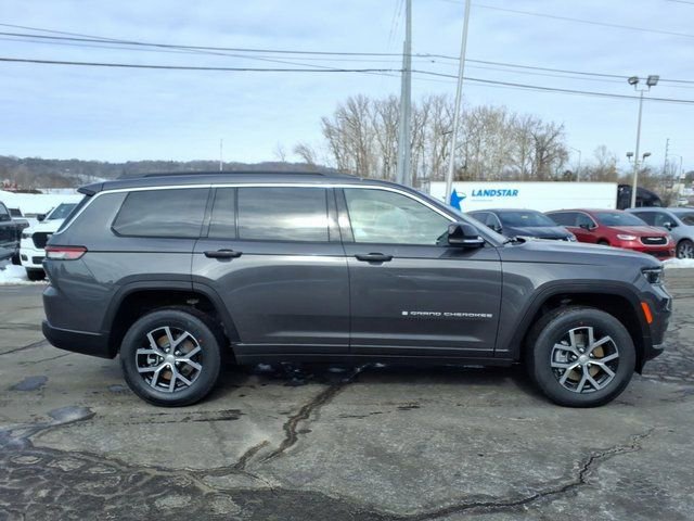 New 2025 Jeep Grand Cherokee L Limited w/ Luxury Tech Group II image 2