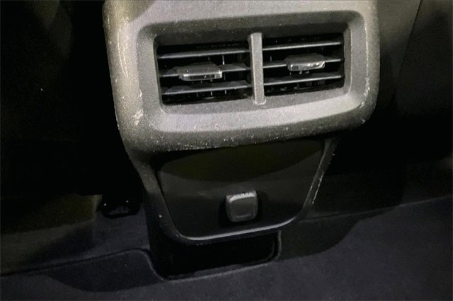 Used 2018 Chevrolet Equinox LT image 26