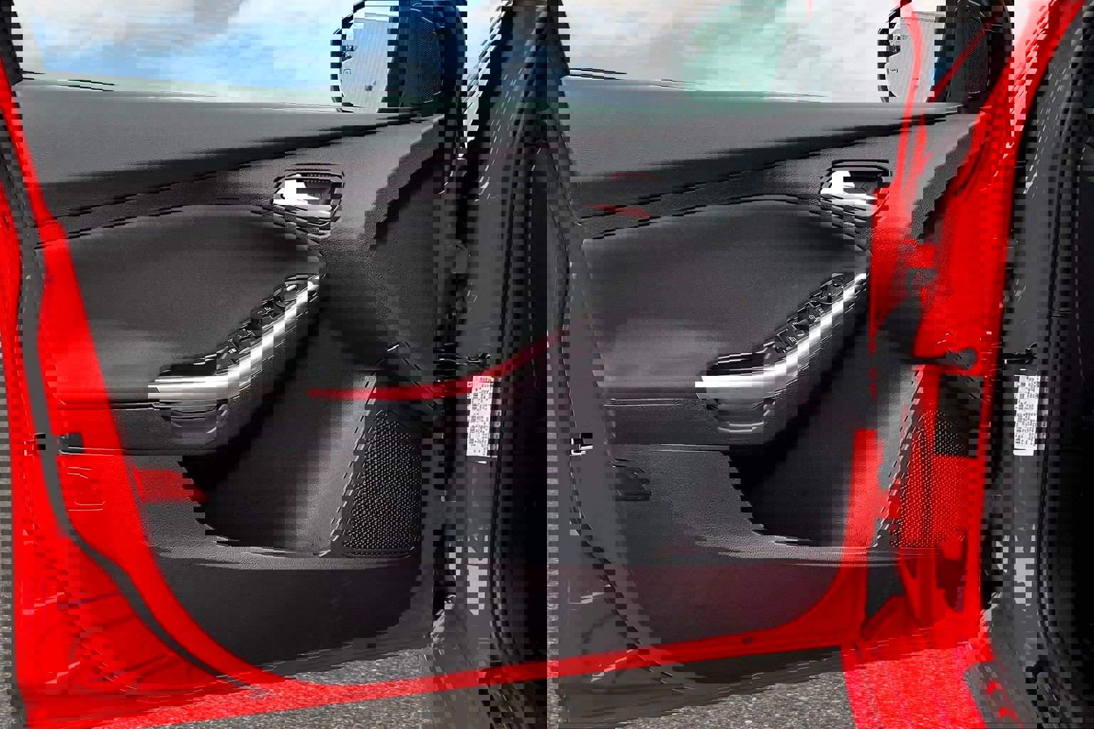 Used 2014 Ford Focus ST w/ Equipment Group 202A FWD image 12