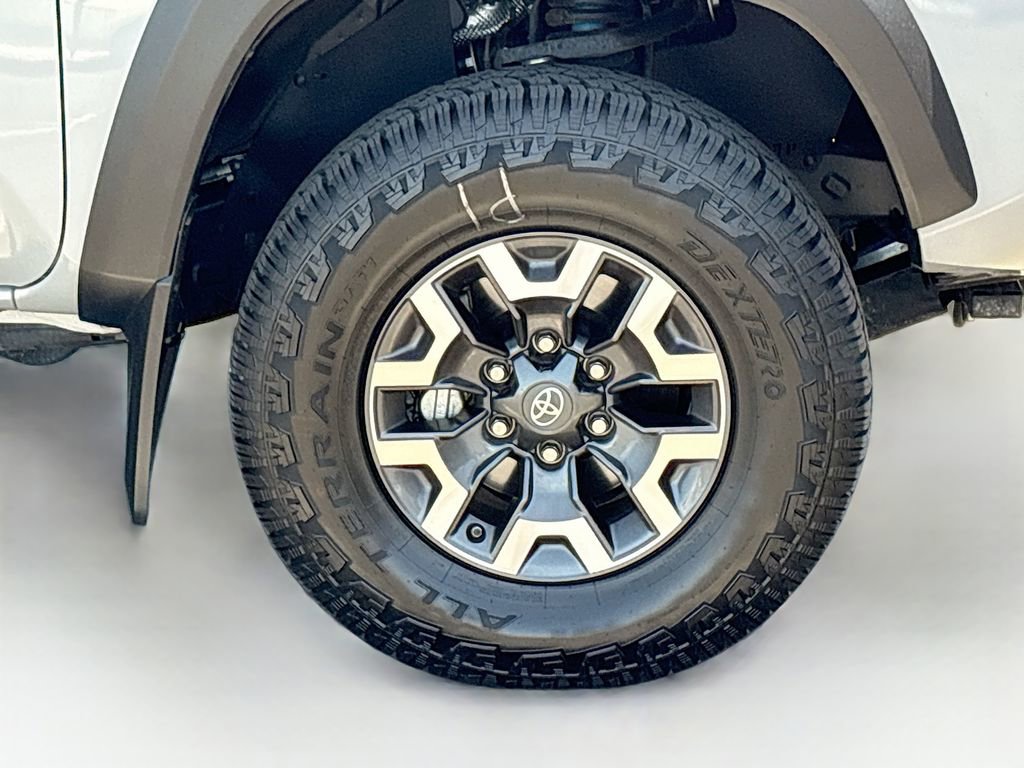 Certified 2021 Toyota Tacoma TRD Off-Road w/ Technology Package AWD/4WD image 31