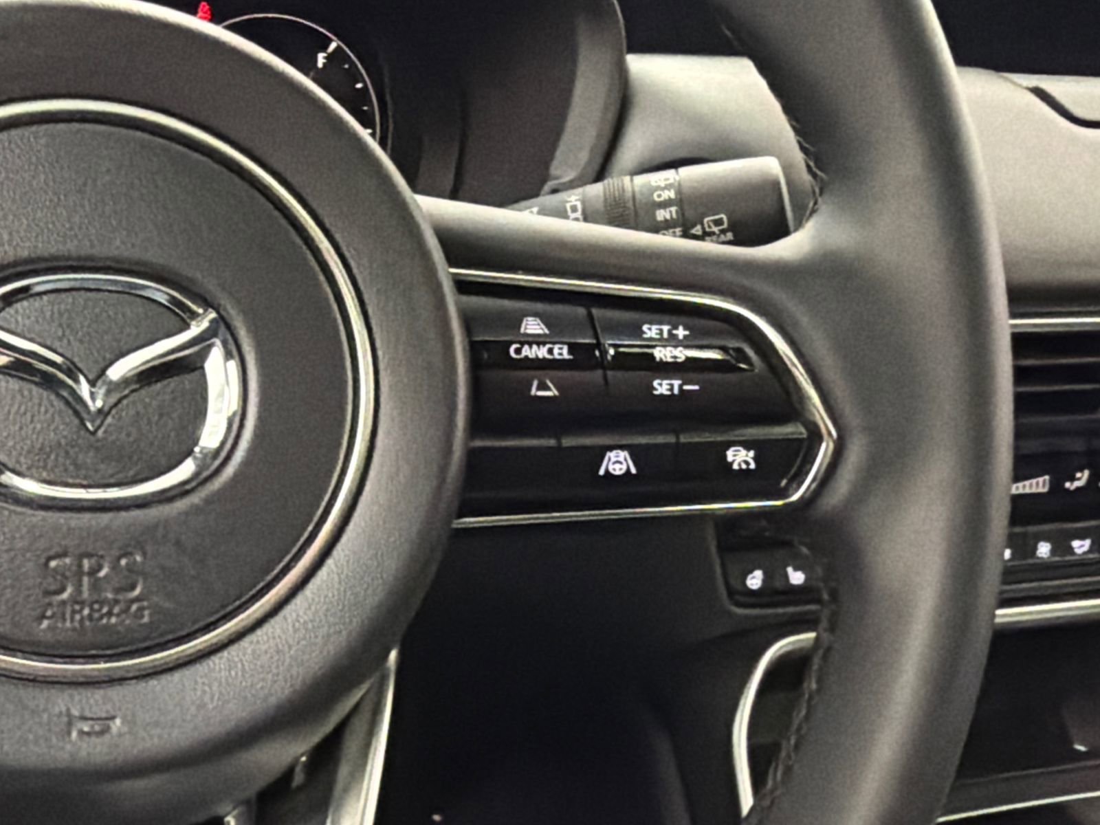Used 2025 MAZDA CX-70 Plug-In Hybrid w/ Premium Plus AWD/4WD image 23
