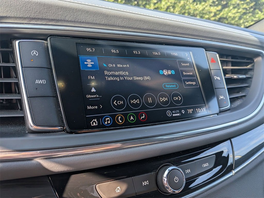 Used 2024 Buick Enclave Premium image 17
