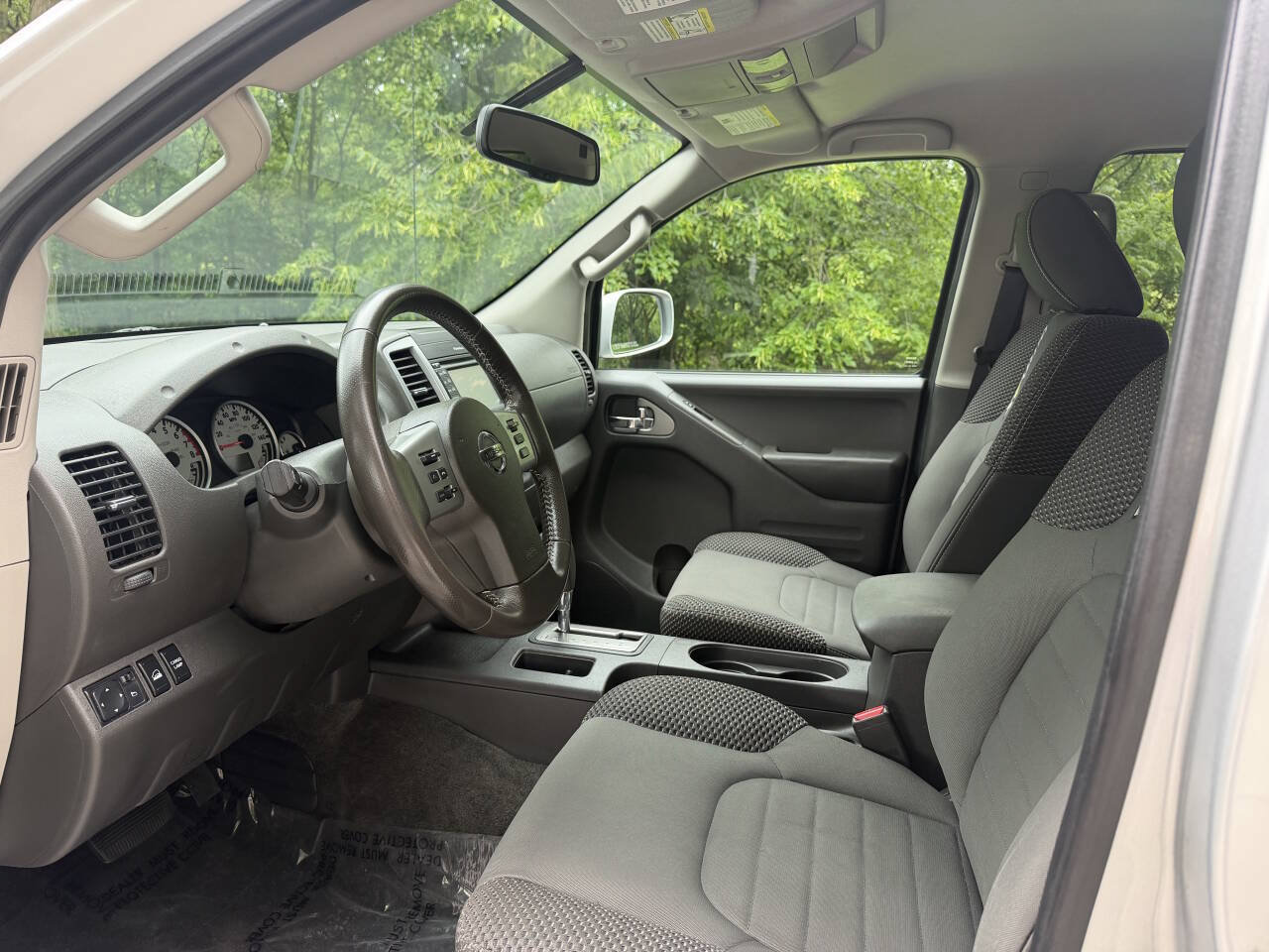 Used 2016 Nissan Frontier PRO-4X AWD/4WD image 9
