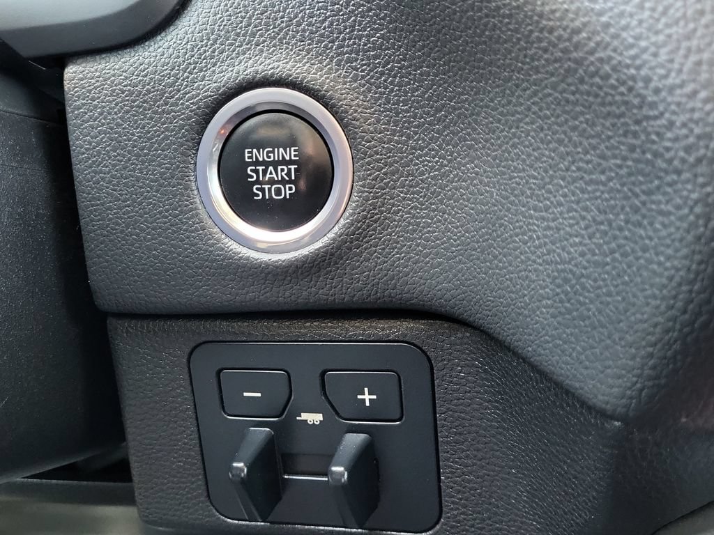 Used 2022 Toyota Tundra Limited AWD/4WD image 34