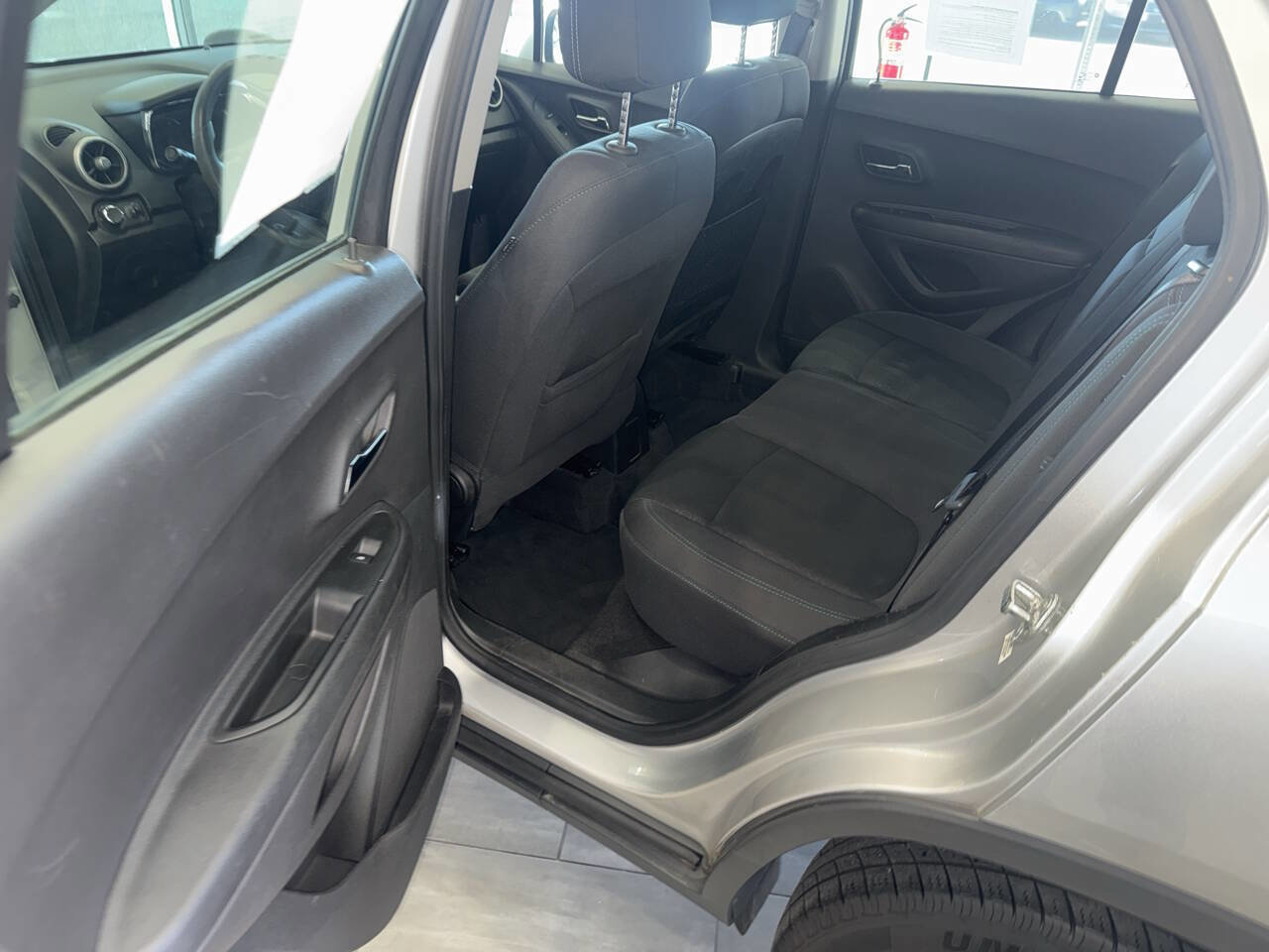 Used 2016 Chevrolet Trax LS AWD/4WD image 21