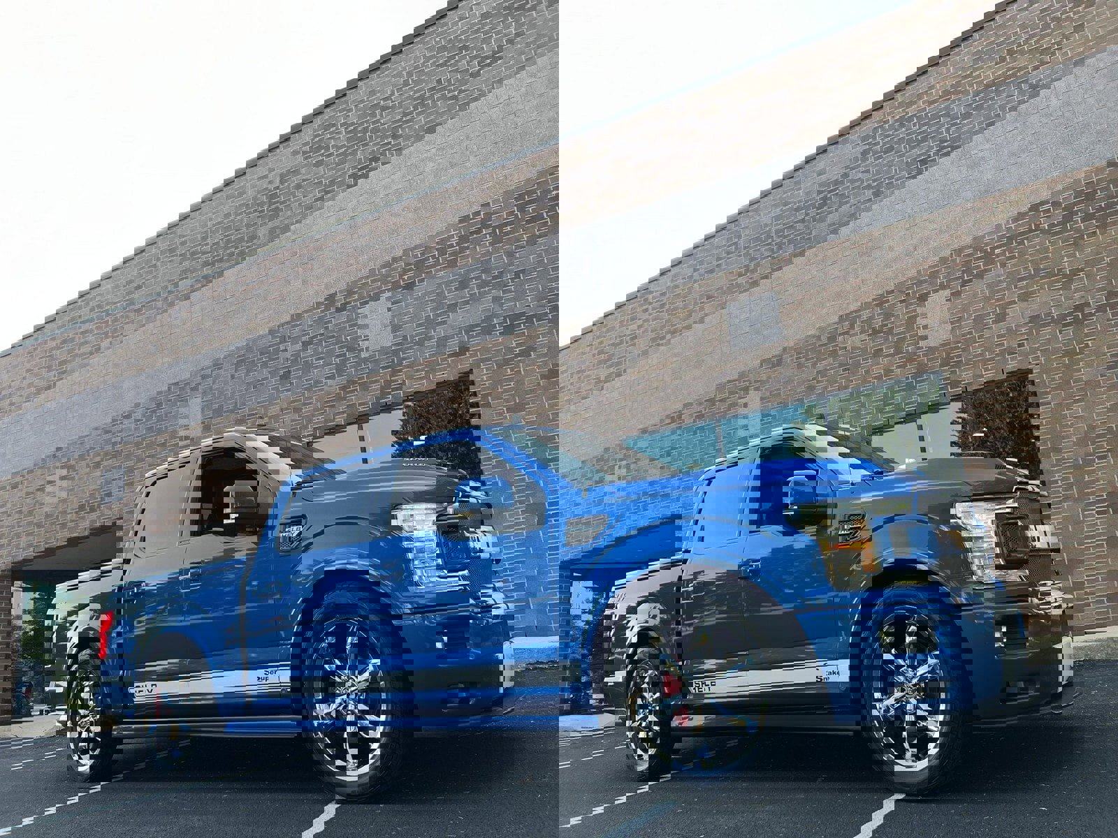 Used 2020 Ford F150 Lariat w/ Equipment Group 502A Luxury image 36