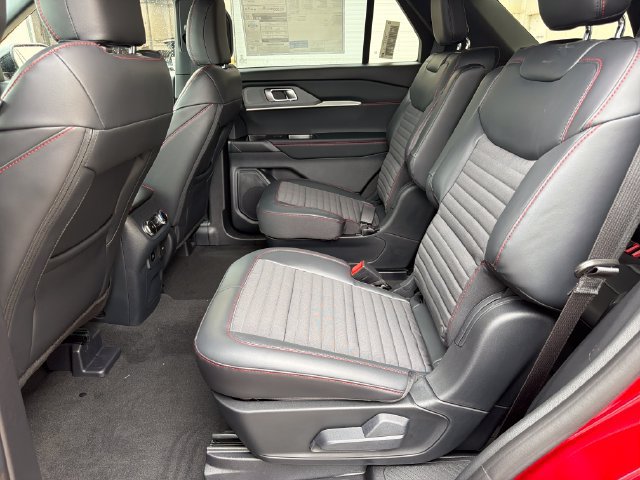 New 2027 Ford Explorer ST-Line AWD/4WD image 15
