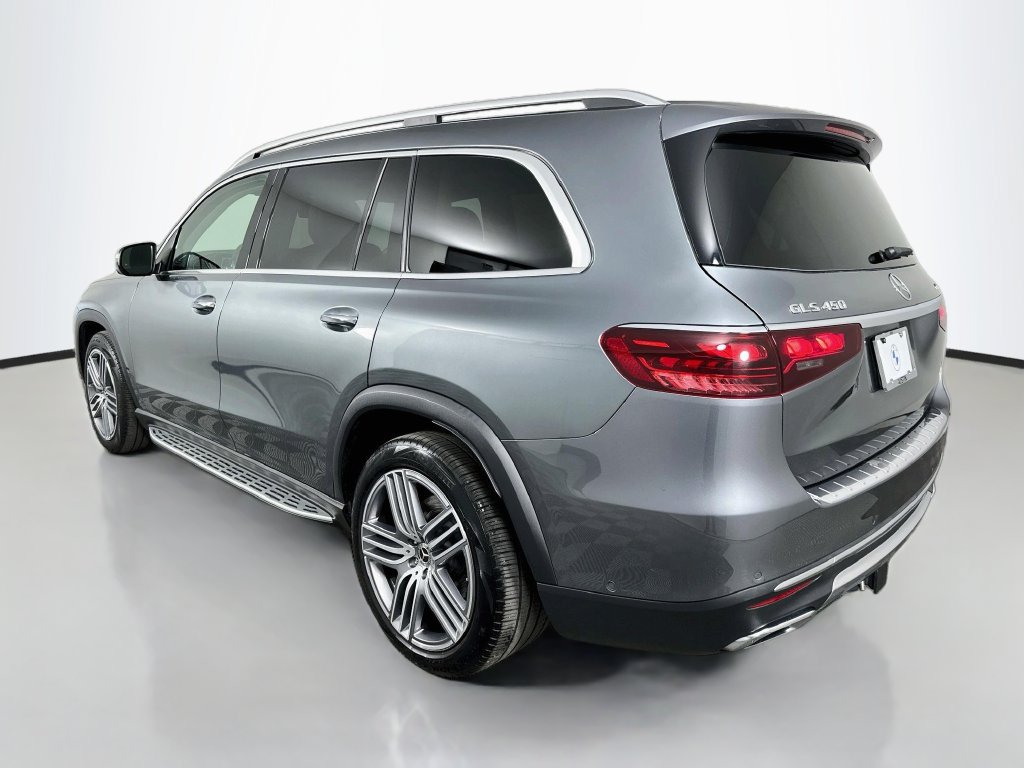 Used 2024 Mercedes-Benz GLS 450 4MATIC image 7