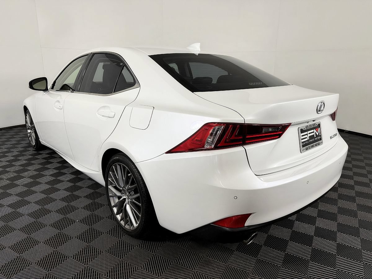 Used 2014 Lexus IS 250 w/ Luxury Package w/Gray Wood RWD image 15