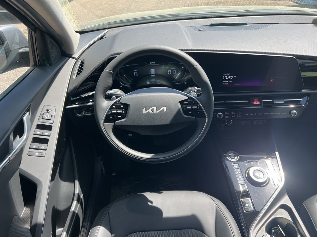 New 2025 Kia Niro EX w/ EX Cold Weather Package image 10