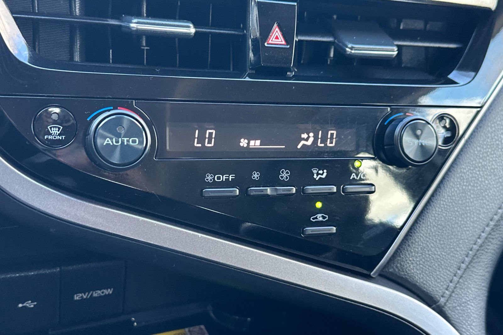 Certified 2023 Toyota Camry XLE image 28