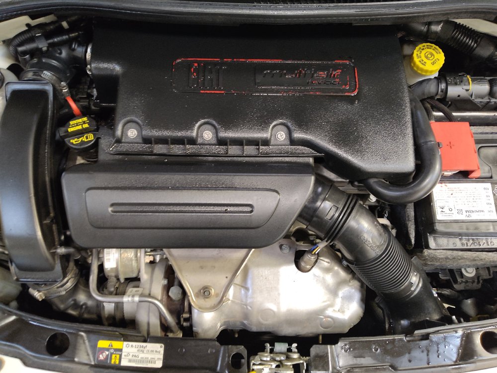 Used 2018 FIAT 500 Lounge FWD image 30