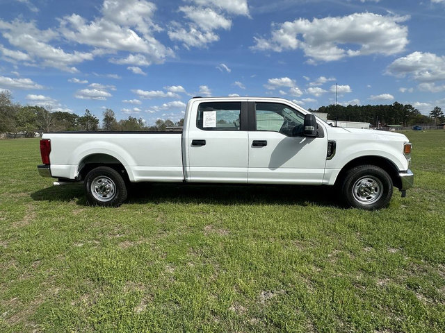 Used 2022 Ford F250 XL w/ Power Equipment Group image 4