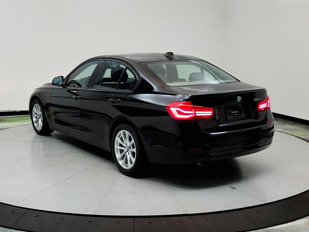 Used 2016 BMW 320i Sedan image 7