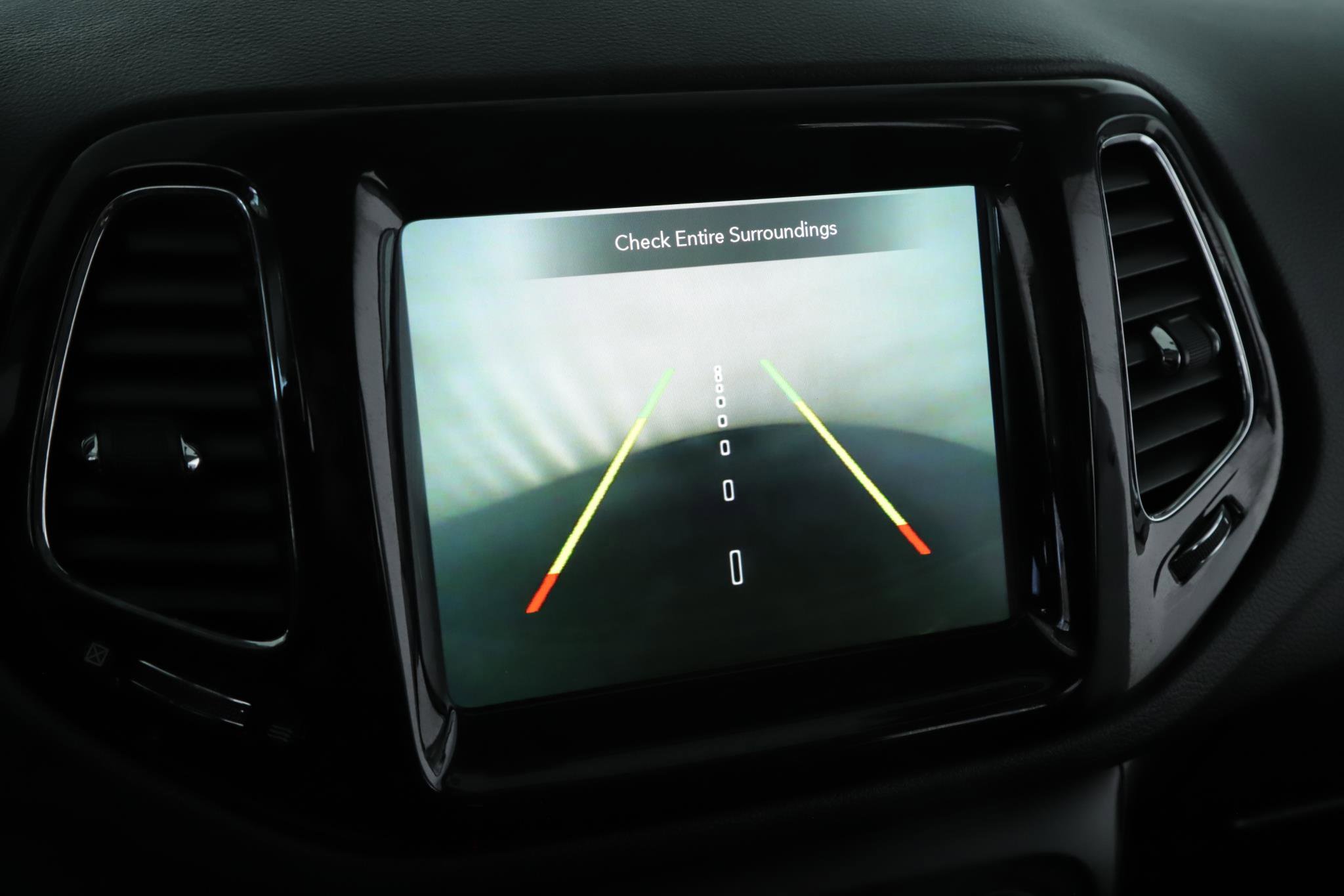 Used 2018 Jeep Compass Limited w/ Navigation Group image 13