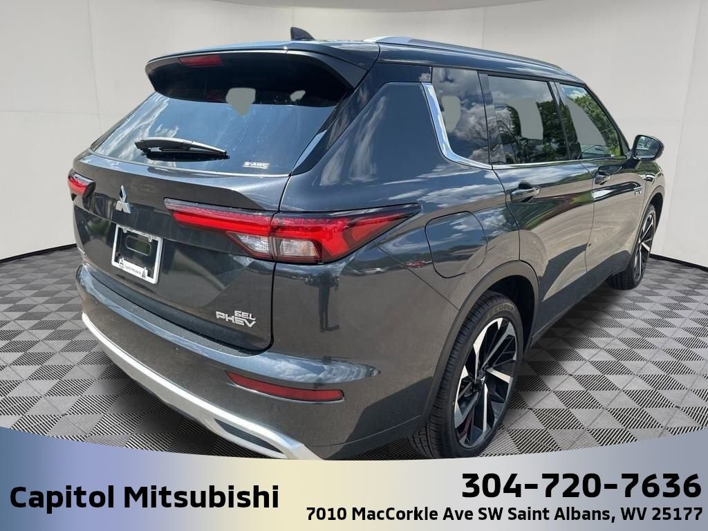 New 2025 Mitsubishi Outlander SEL image 9