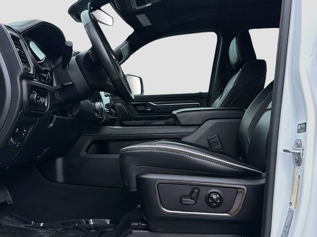 Used 2025 RAM 1500 Limited AWD/4WD image 21