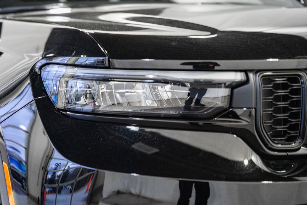 New 2025 Jeep Grand Cherokee L Altitude image 9