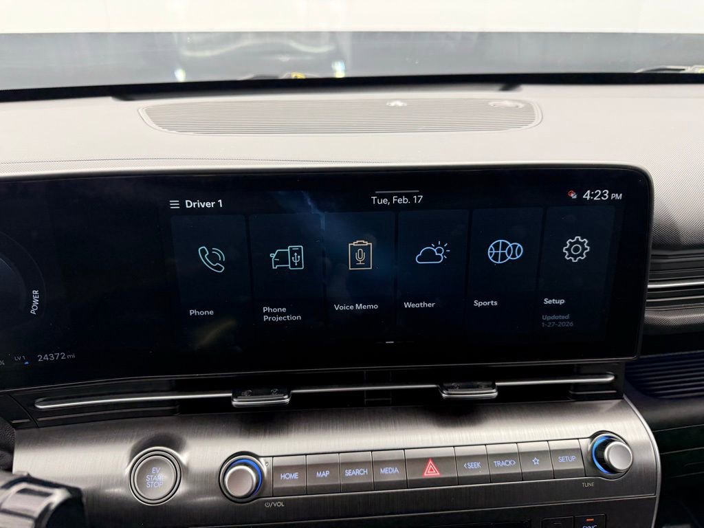 Used 2025 Hyundai Kona Limited image 31