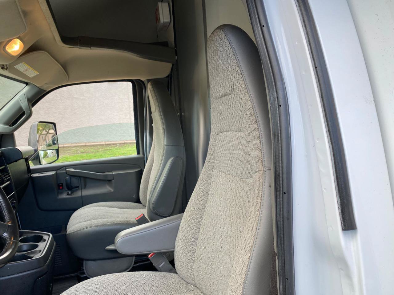 Used 2022 Chevrolet Express 3500 w/ Power Convenience Package RWD image 22