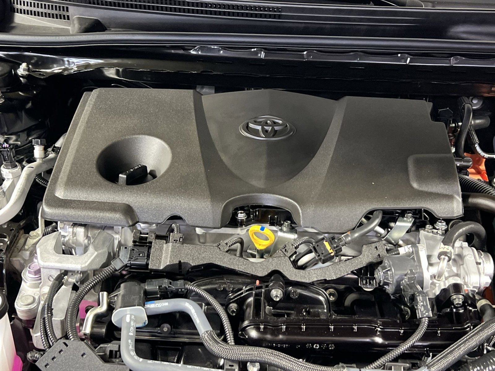 Used 2025 Toyota Camry SE w/ Convenience Package FWD image 30
