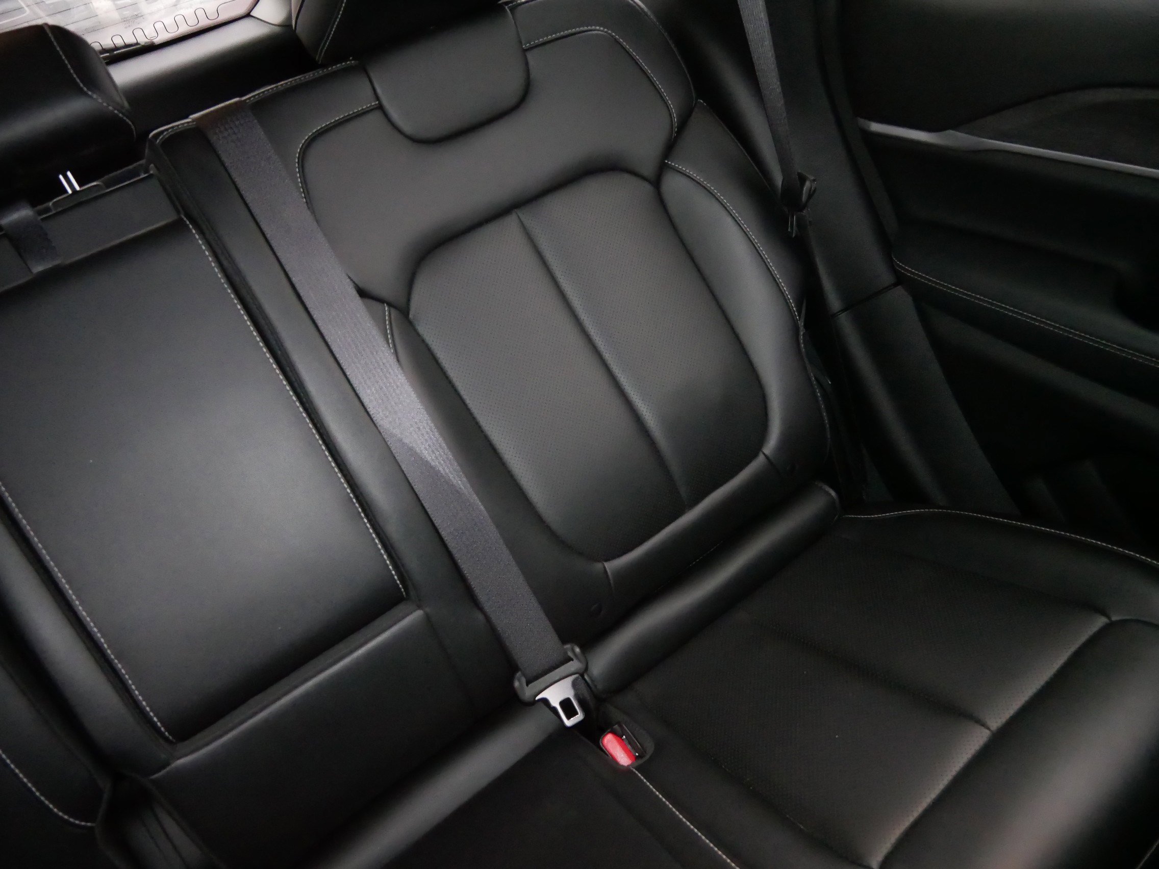 Certified 2023 Jeep Grand Cherokee Limited w/ Luxury Tech Group II image 14