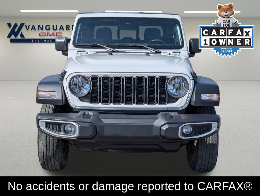 Used 2025 Jeep Gladiator Sport AWD/4WD image 2