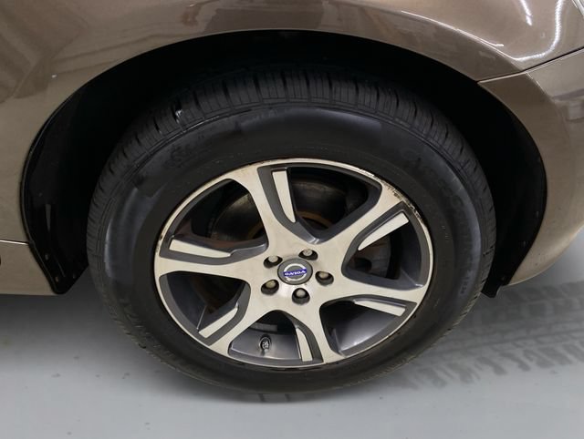 Used 2015 Volvo XC60 T6 Premier Plus AWD/4WD image 17