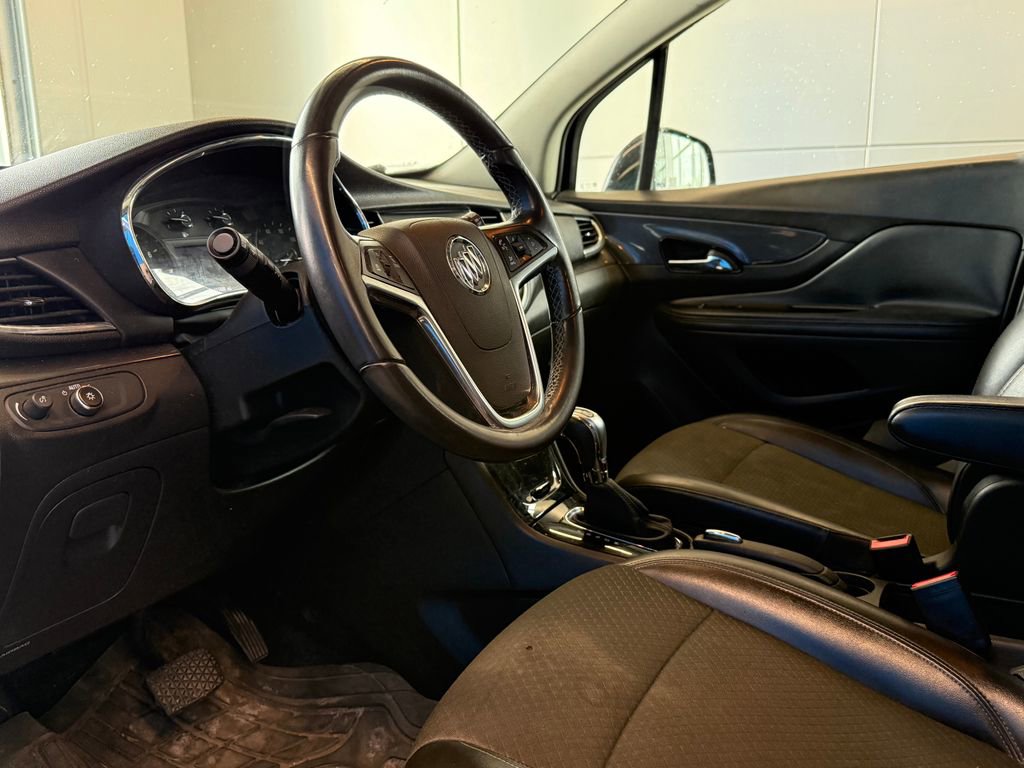 Used 2018 Buick Encore Preferred AWD/4WD image 15