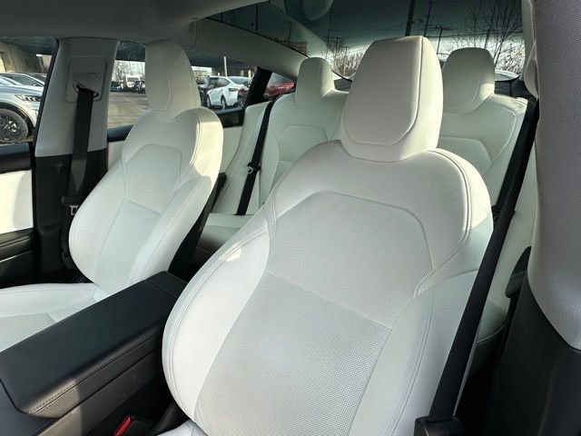 Used 2024 Tesla Model 3 Long Range image 9