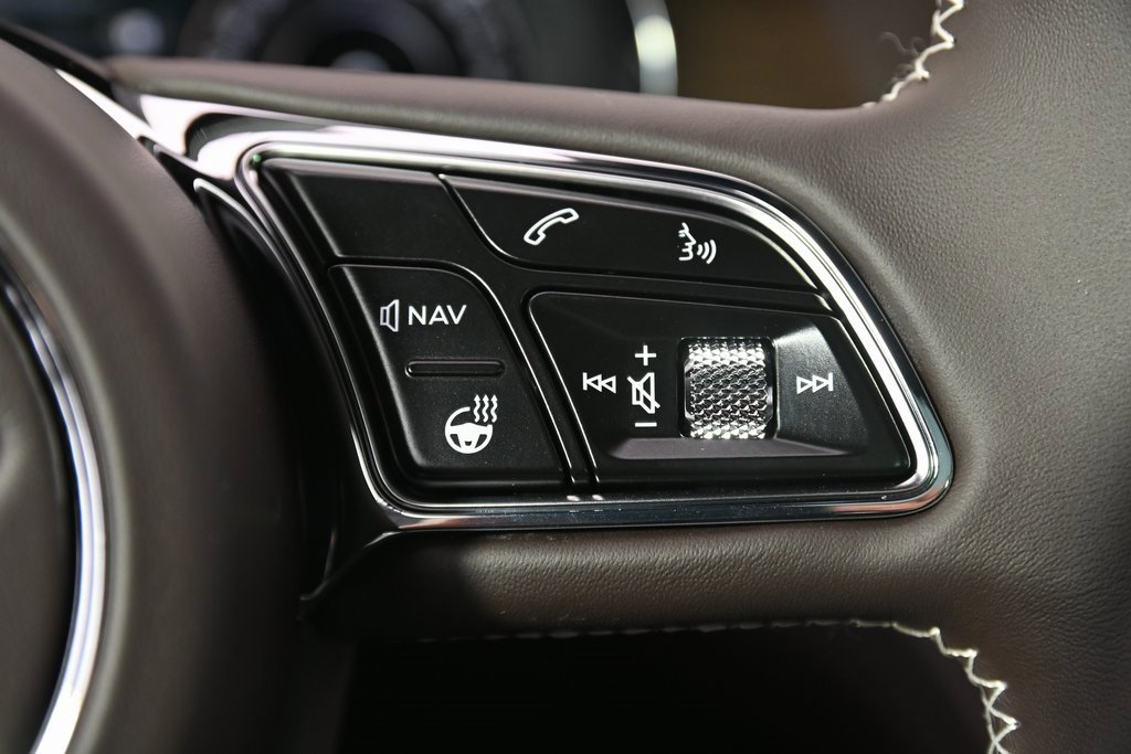 Used 2024 Bentley Bentayga Extended Wheelbase image 35