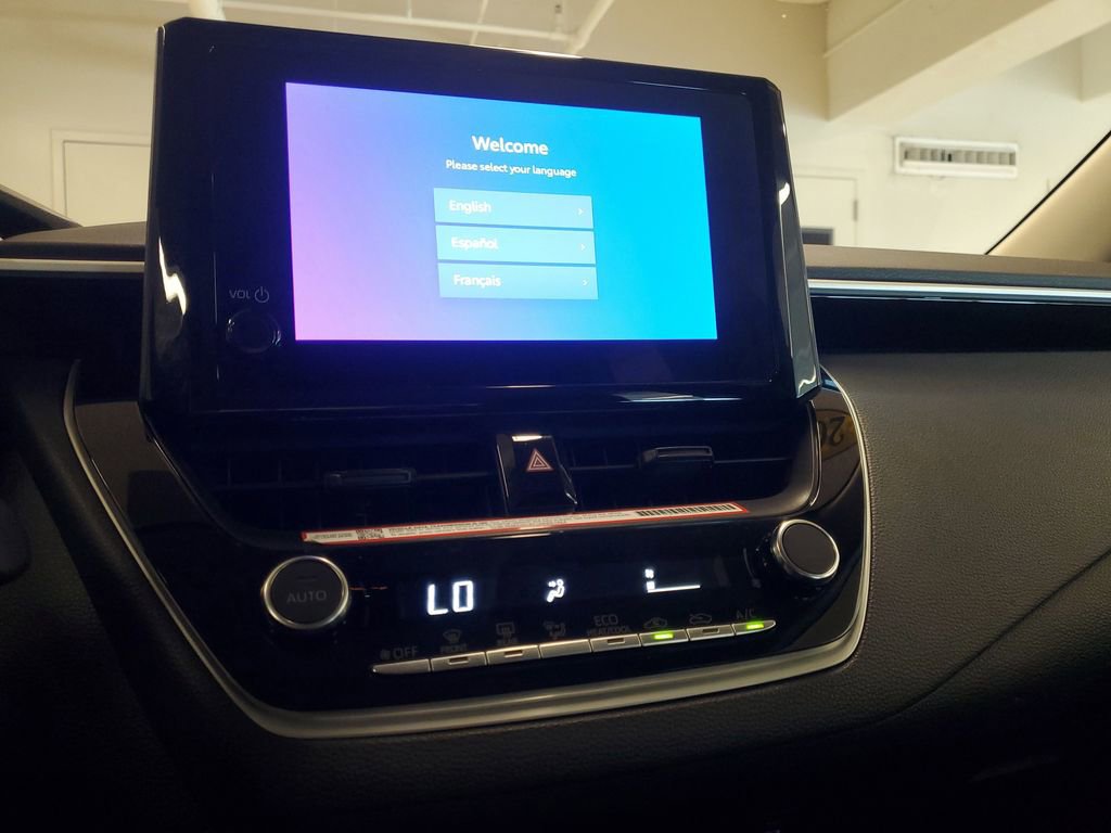 Used 2025 Toyota Corolla LE image 24