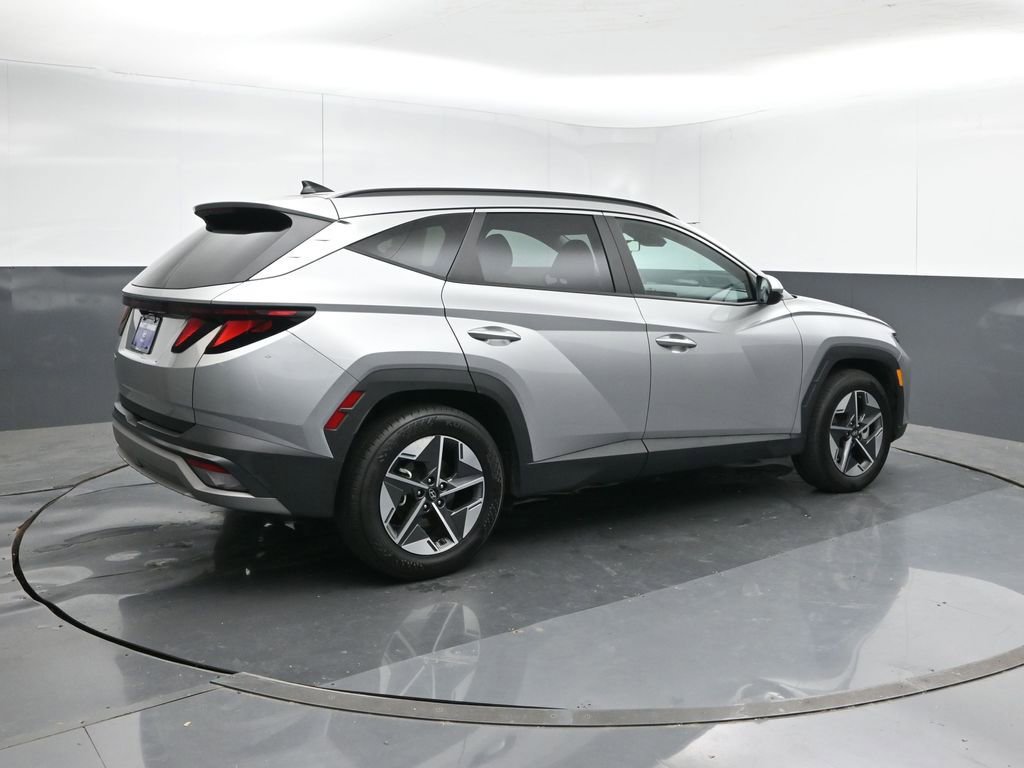Used 2025 Hyundai Tucson SEL FWD image 5