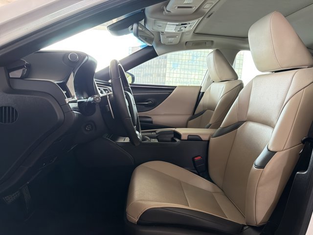 Certified 2020 Lexus ES 350 w/ Premium Package FWD image 8
