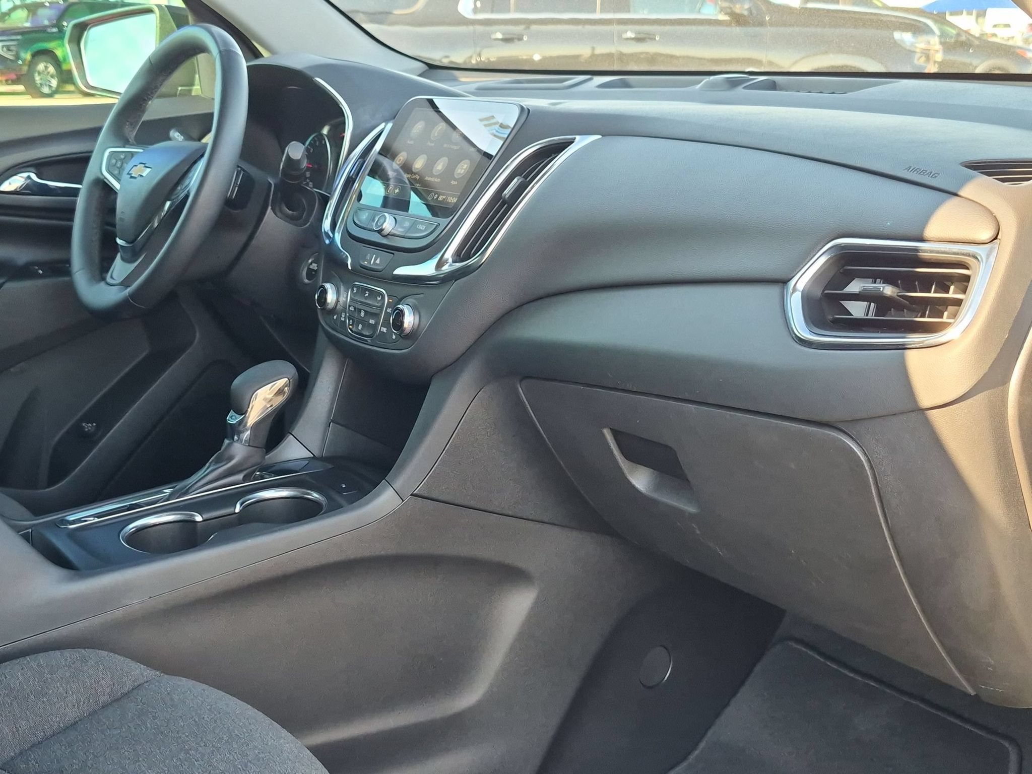 Used 2024 Chevrolet Equinox LT FWD image 30