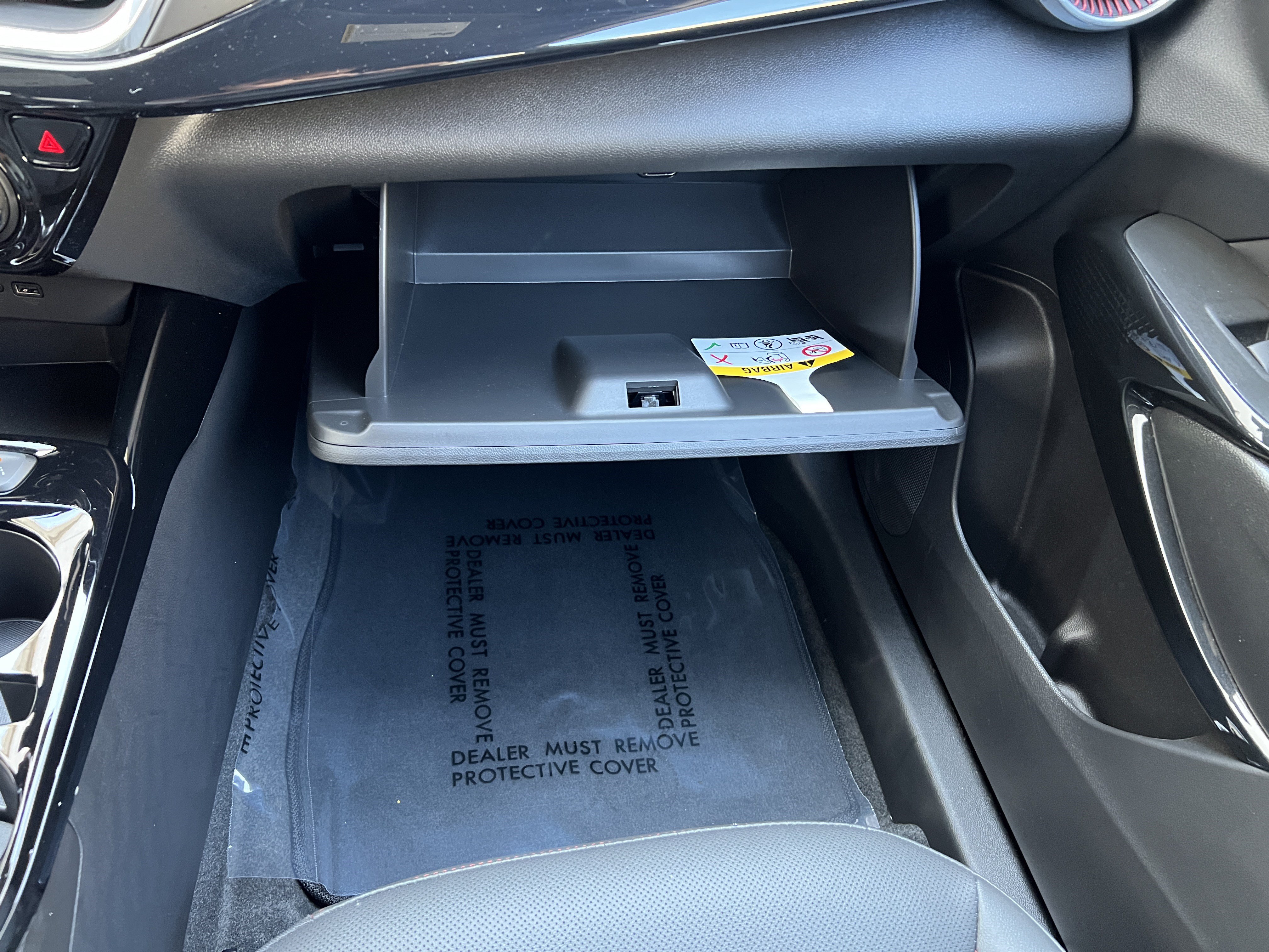 Used 2026 Chevrolet Trax RS FWD image 35