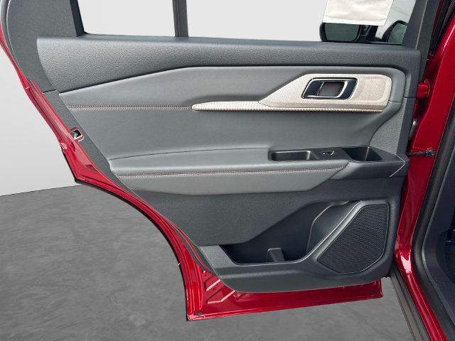 New 2027 Ford Explorer Active RWD image 14