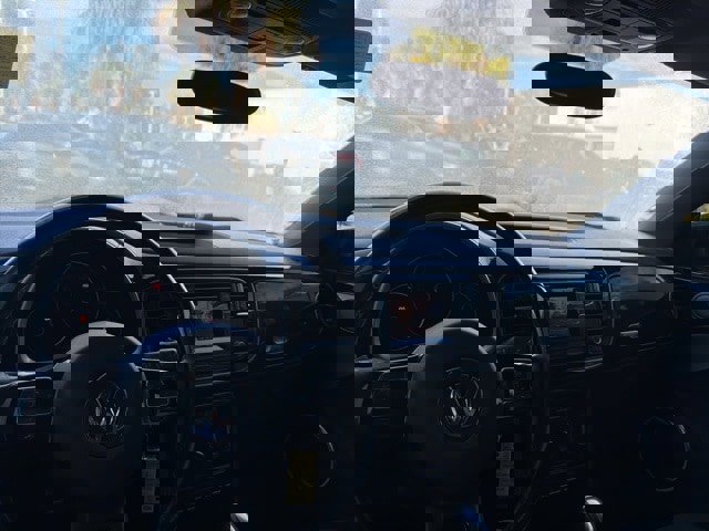 Used 2018 Volkswagen Beetle 2.0T S image 22