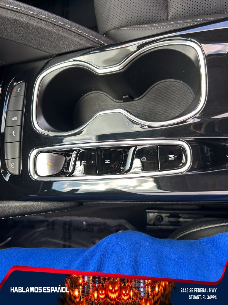 Used 2022 Buick Envision Essence w/ Technology Package I FWD image 25