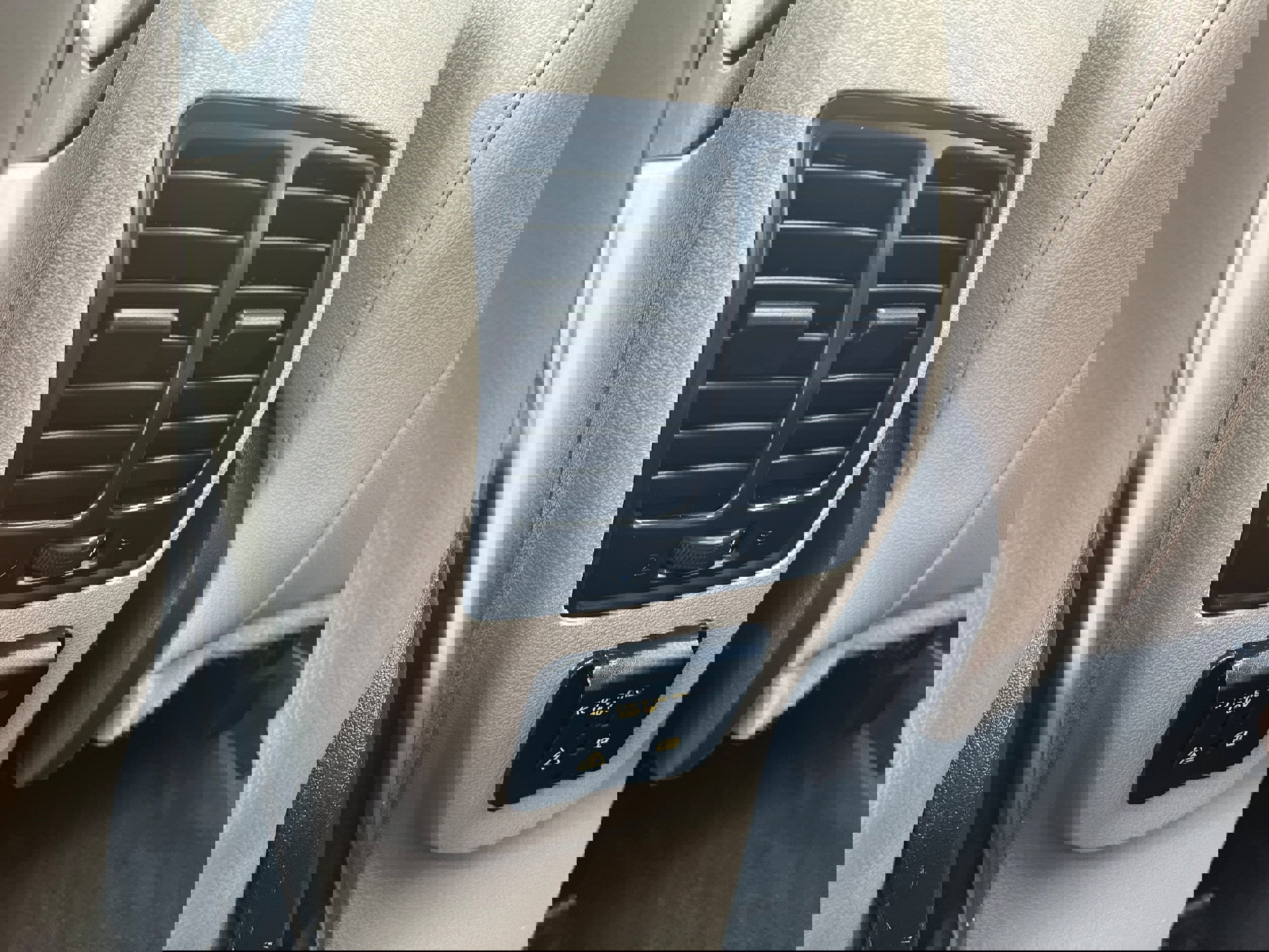 Certified 2017 Ford Escape Titanium w/ Equipment Group 301A image 11