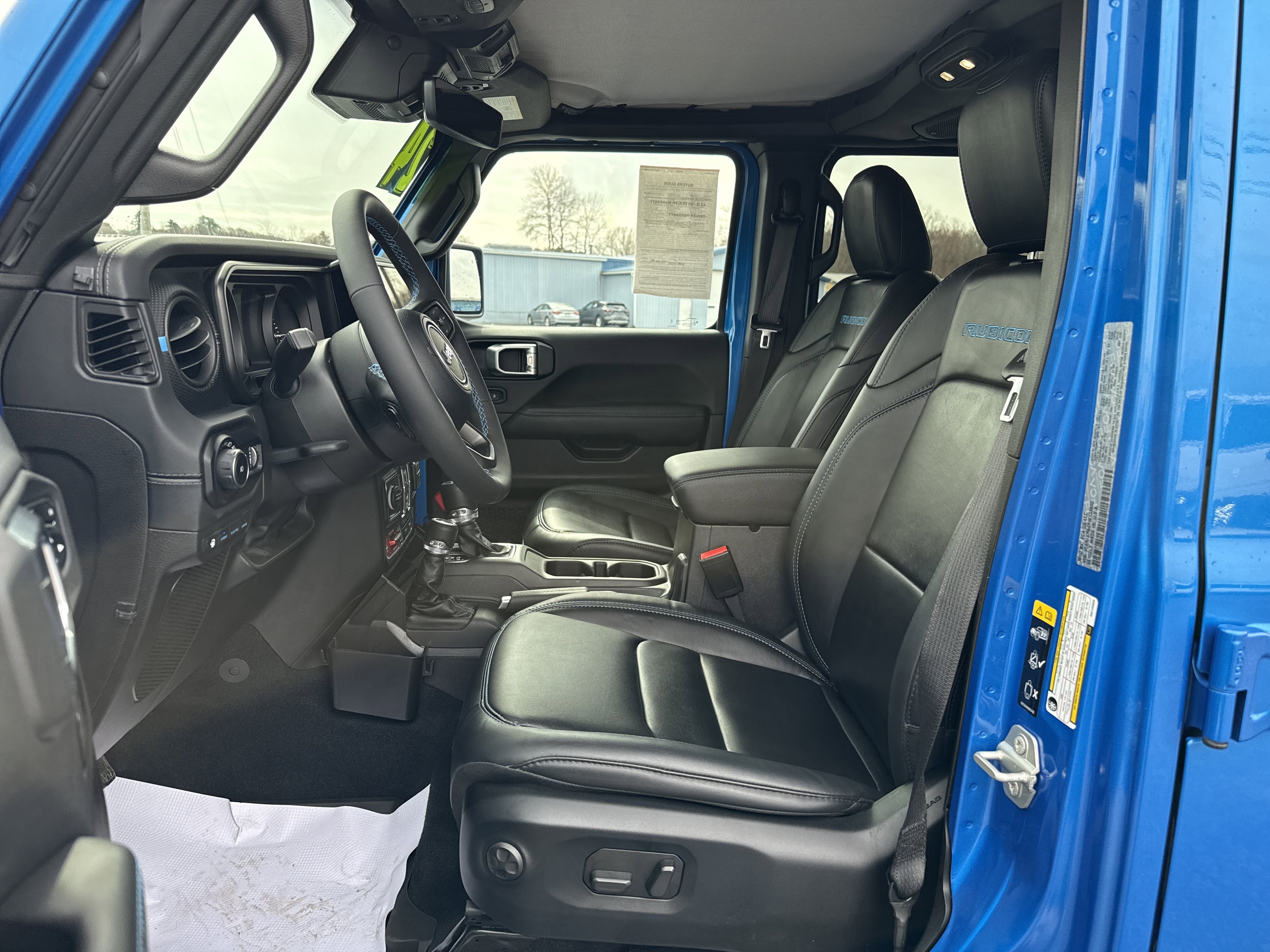 Used 2024 Jeep Wrangler Unlimited Rubicon 4xe image 9