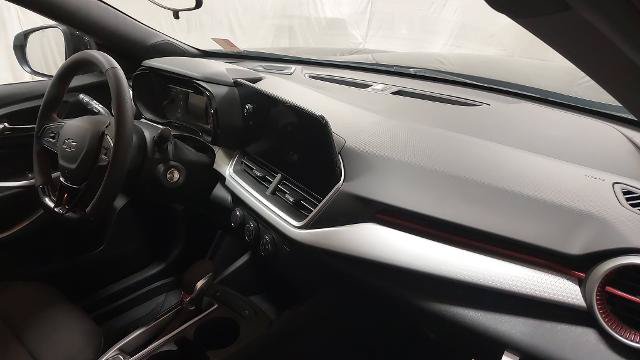 New 2026 Chevrolet Trax RS w/ Sunroof Package FWD image 29