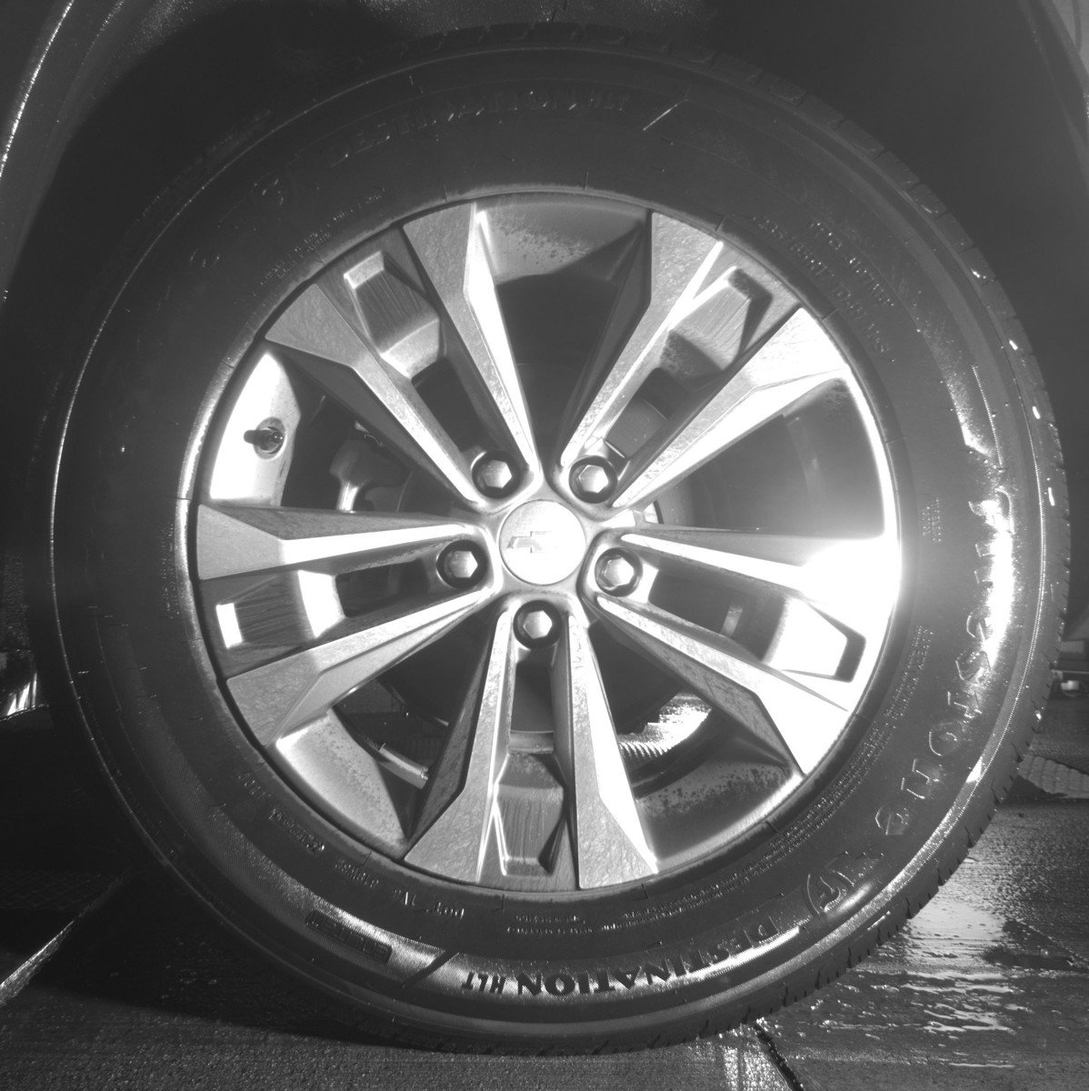 Used 2025 Chevrolet Equinox LT FWD image 14