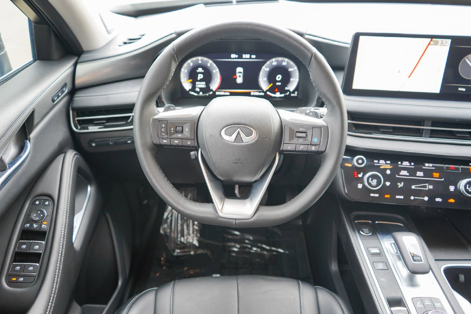 Certified 2023 INFINITI QX60 Luxe w/ Vision Package image 22